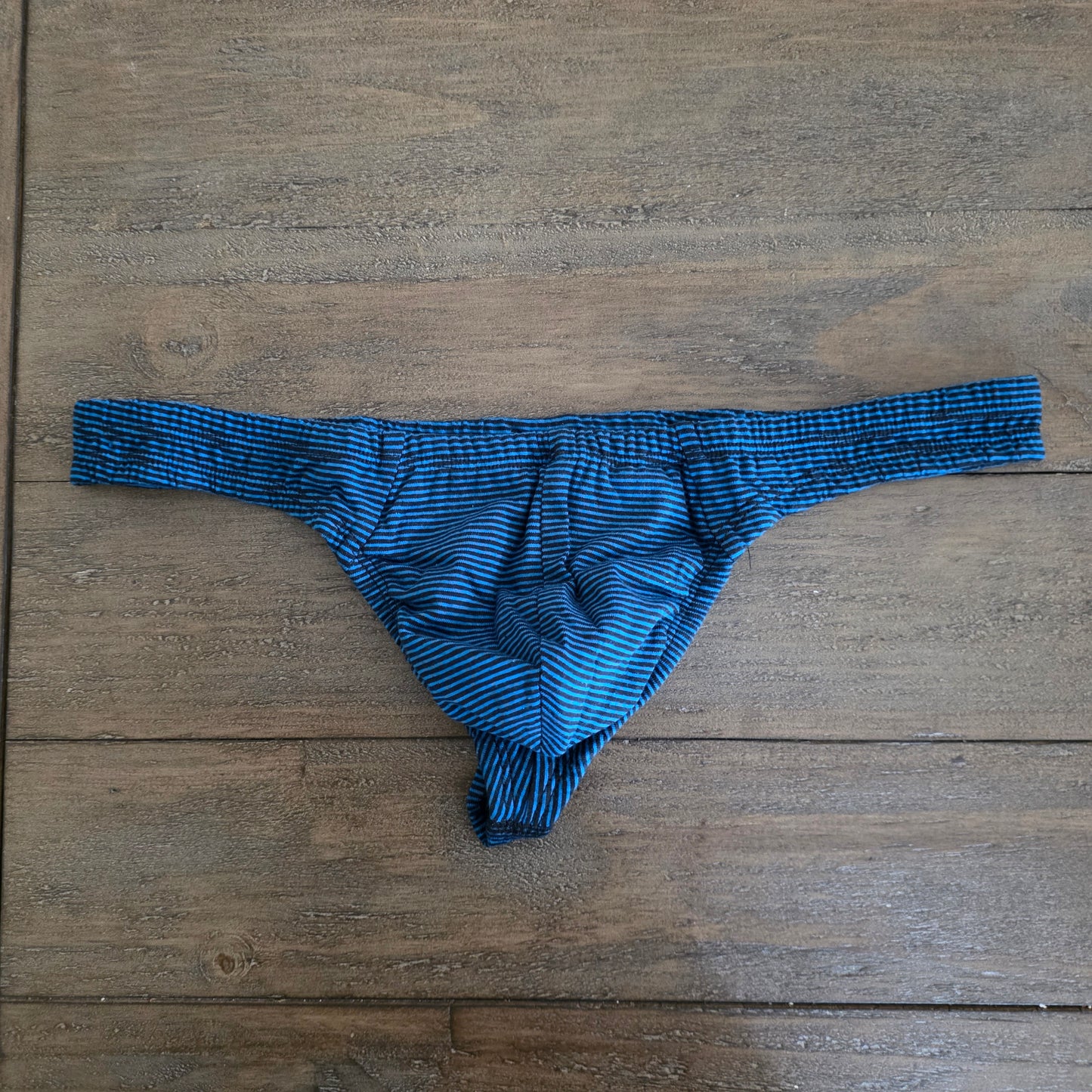 Undergear Contour Stripped Thong AN508