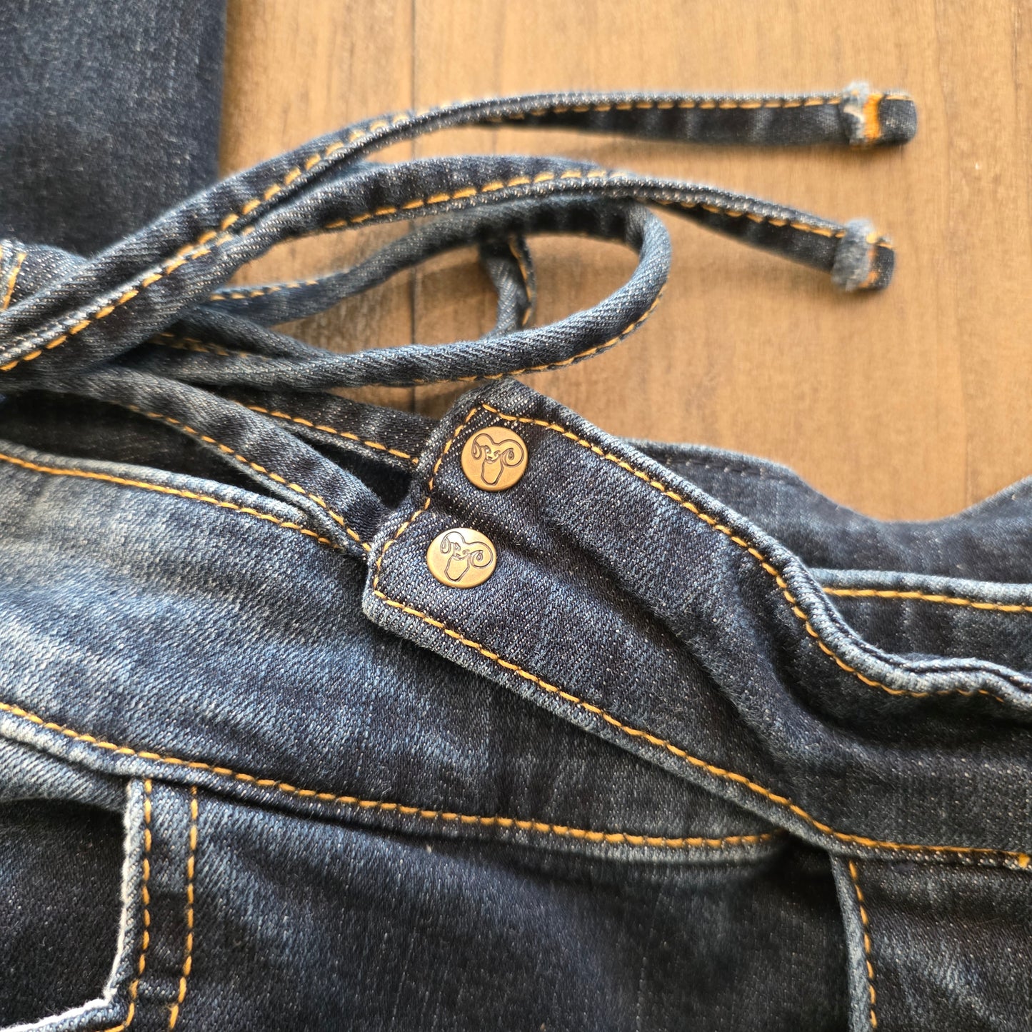 Rufskin Dug Stretch Cotton Side-Tie Jeans Distressed 34" x 28"